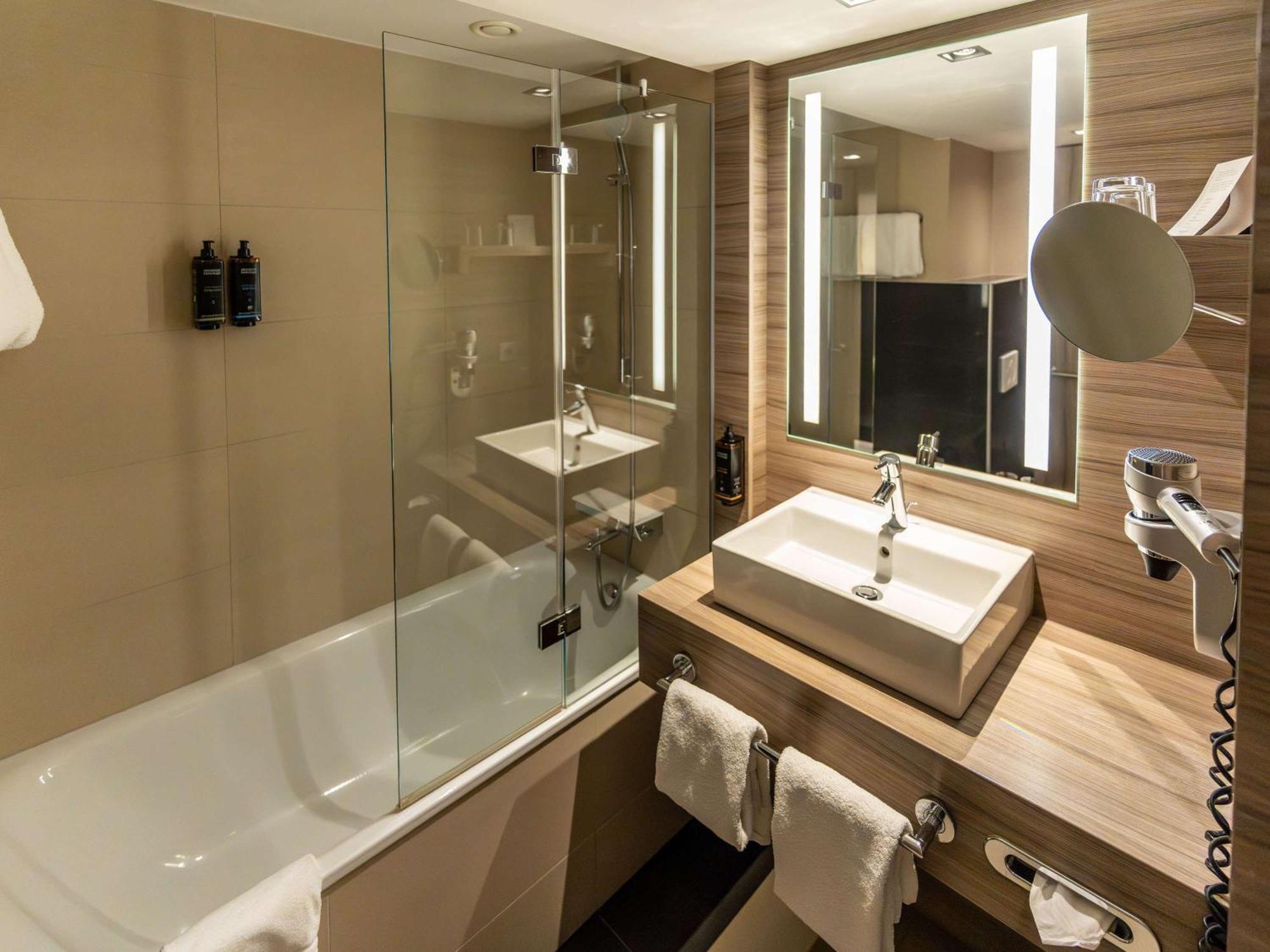 Mercure Salzburg City Екстериор снимка